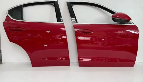 Alfa Romeo Stelvio Front door