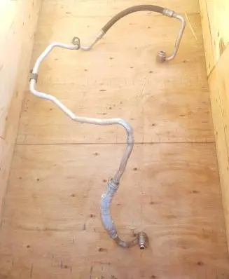 Air conditioning (A/C) pipe/hose