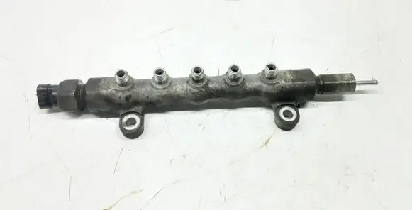 Toyota Corolla Verso AR10 Fuel main line pipe