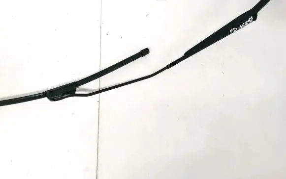 Nissan Almera N16 Front wiper blade arm 10028886bn000