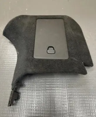 Foot area side trim