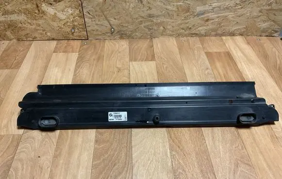 BMW 5 E60 E61 Radiator trim 7810333 22793115 7787830