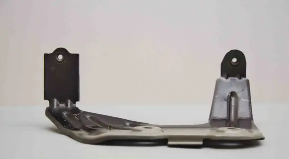 BMW iX3 G08 Fender mounting bracket 7424677