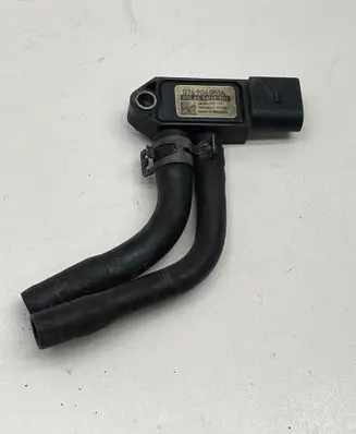 Volkswagen PASSAT B7 Exhaust gas pressure sensor 076906051A 16624012