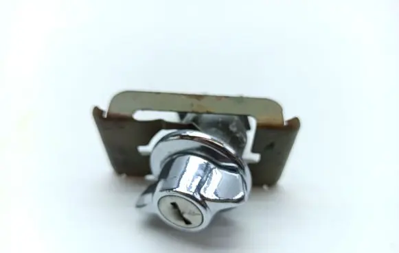 Jaguar XJ SERIE 2 Tailgate exterior lock 