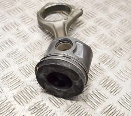 Dodge RAM 1500 DS Piston 68147233AA 68147228AA