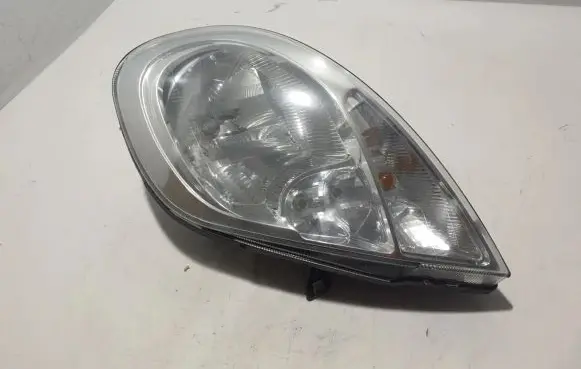 Nissan Primastar Headlight/headlamp 8200701354