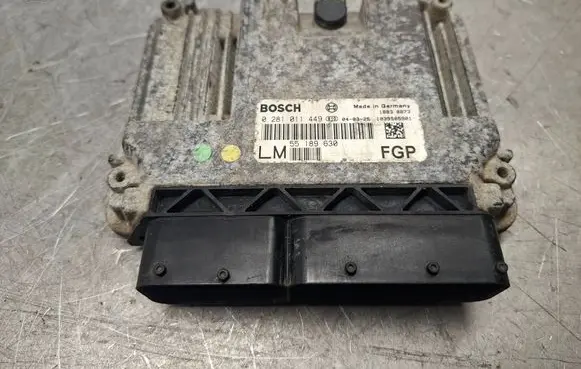 Opel Signum Engine control unit/module 55189630 0281011449