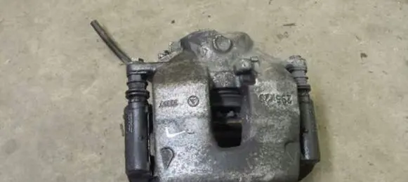 Mercedes-Benz C W204 Front brake caliper A2044212381