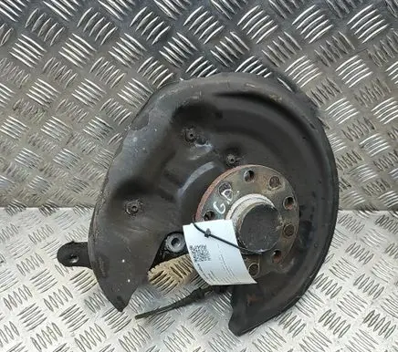 Volkswagen PASSAT B7 Rear wheel hub 3C0505434K