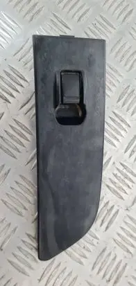 Nissan Terrano Quarter vent window switch 