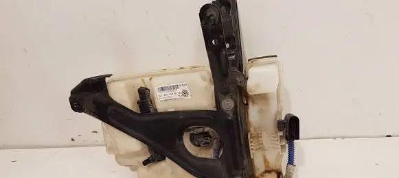 Seat Leon (5F) Windshield washer fluid reservoir/tank 5Q0955449BL