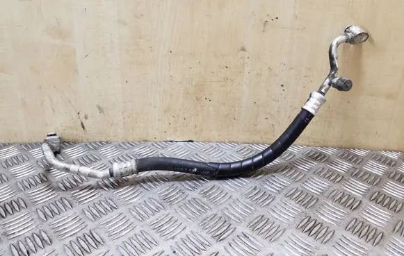 Subaru Outback Air conditioning (A/C) pipe/hose