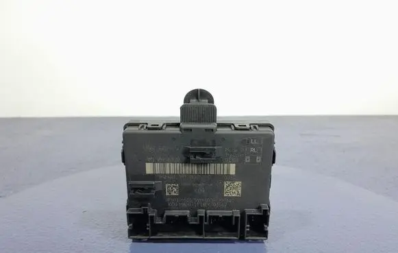 Audi A8 S8 D2 4D Other control units/modules 4M1959795D