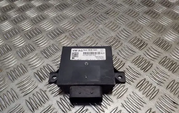 Volkswagen PASSAT CC Power management control unit 3AA919041 8ES01045240
