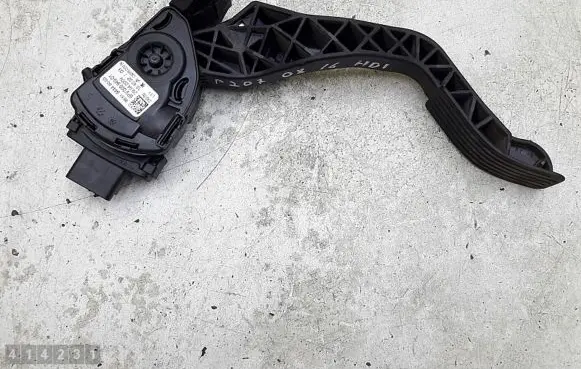 Peugeot 207 Accelerator throttle pedal 9681844480