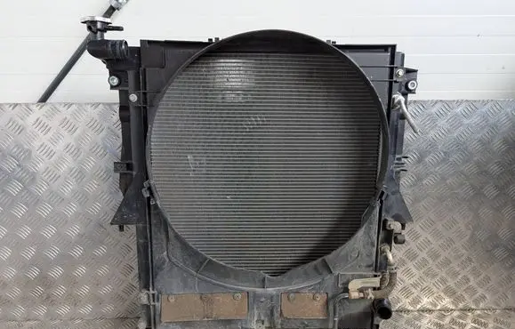 Mitsubishi L200 Radiator set 