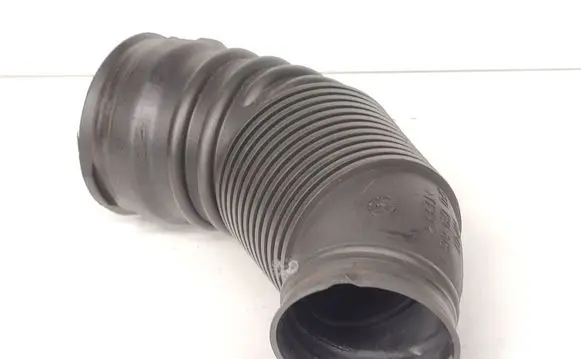 Audi A6 S6 C6 4F Air intake hose/pipe 4F0129615L