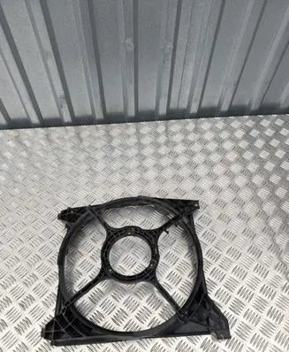 Hyundai Trajet Radiator cooling fan shroud