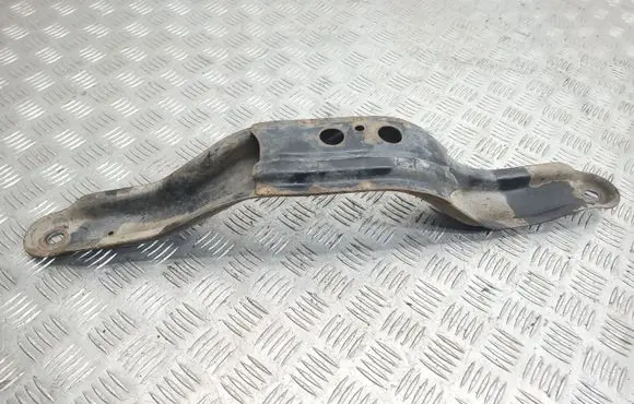 Subaru Forester SH Gearbox mounting bracket