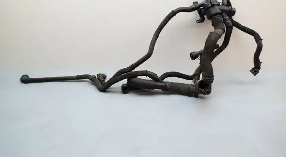 Land Rover Range Rover Sport L494 Thermostat AH228K515AA