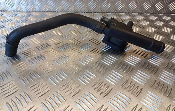 Volkswagen PASSAT B6 Engine coolant pipe/hose 038121132D 1K0121157AG