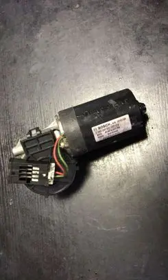 BMW 3 E46 Wiper motor 8362156