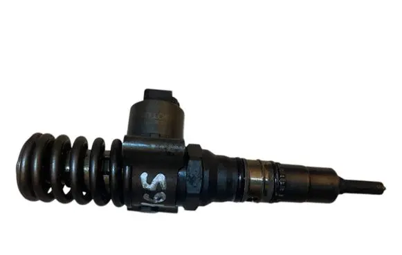 Audi A4 S4 B7 8E 8H Fuel injector 03G130073G 0414720404 0414720454