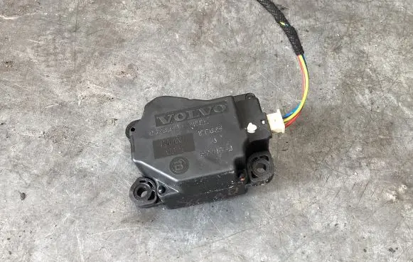 Volvo XC90 A/C air flow flap actuator/motor 8623355 E24103 100625
