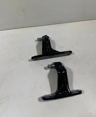 Mercedes-Benz Sprinter W907 W910 Front door hinges set M391001