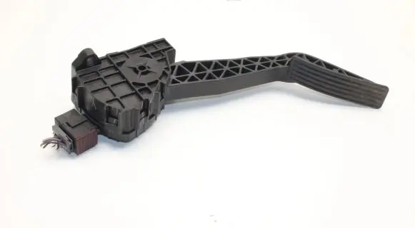 Jeep Cherokee Accelerator throttle pedal 04581655AB