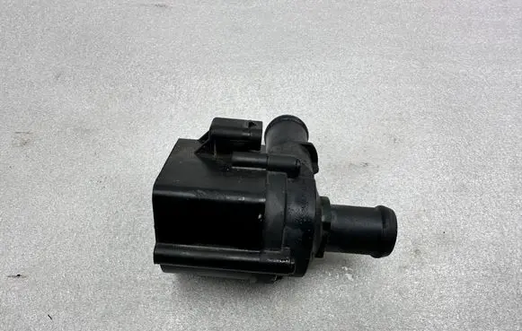 Audi Q7 4M Electric auxiliary coolant/water pump 06H121601