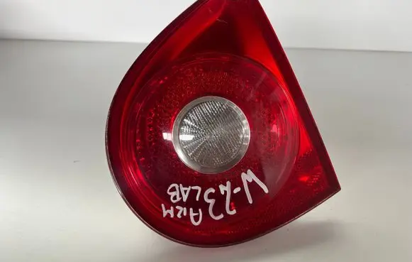 Volkswagen Golf V Tailgate rear/tail lights 1K6945094E 028500204A 00008509