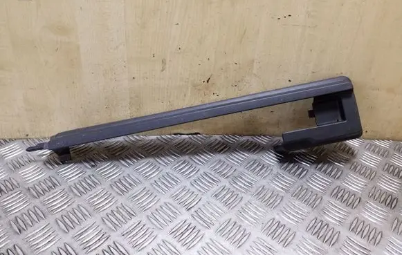 Volvo XC90 Front passenger seat rail trim 30662559