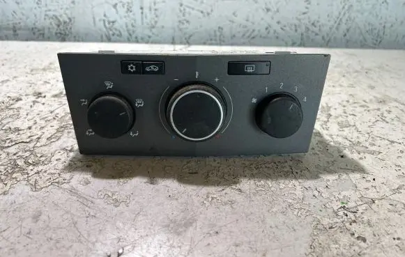 Opel Zafira B Climate control unit 901512410005 13201300 8297