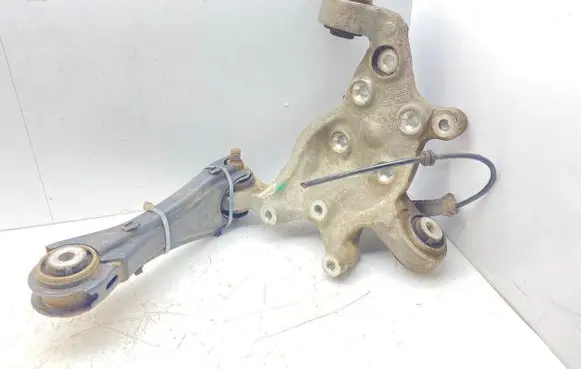 Mercedes-Benz A W176 Rear wheel hub 2460306