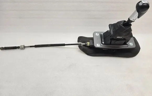 Porsche Macan (95B) Gear shifter/selector 95B713041