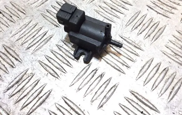 Opel Zafira B Turbo solenoid valve 722448001