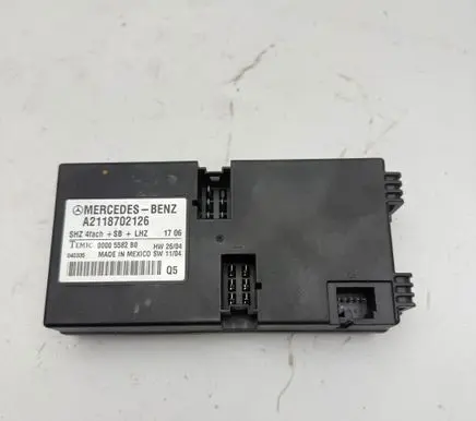 Mercedes-Benz CLS C219 Seat control module A2118702126 040335 00005582B0
