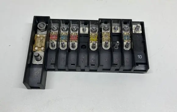 Volkswagen Transporter - Caravelle T5 Fuse module 7H0937550A 586440
