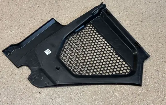 BMW 4 G22 G23 G24 G26 Wiper trim 7491408