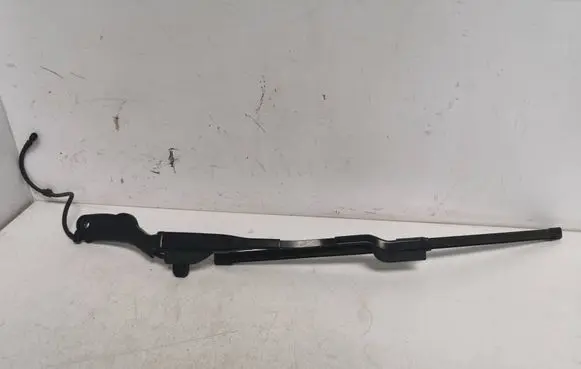 Volvo XC40 Front wiper blade arm 31457315