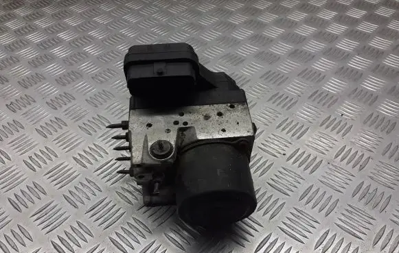 Toyota Avensis Verso ABS Pump