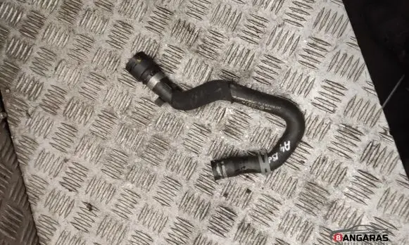 Engine coolant pipe/hose