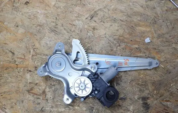 Lexus IS III XE30 Rear door window regulator with motor 8572053121