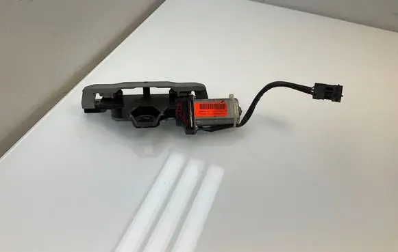 BMW 5 E60 E61 Tailgate/trunk/boot lock/catch/latch US7114613 489050971