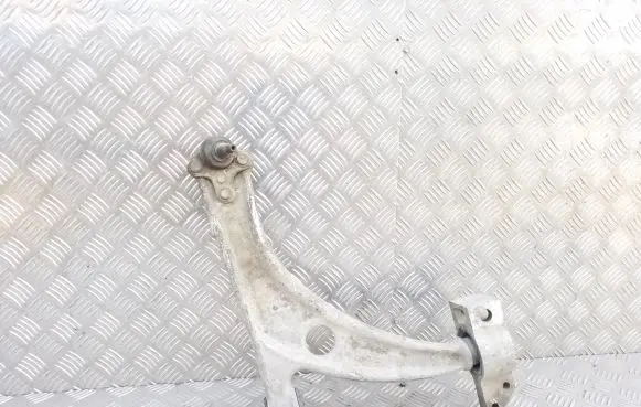 Volkswagen PASSAT B6 Front lower control arm/wishbone