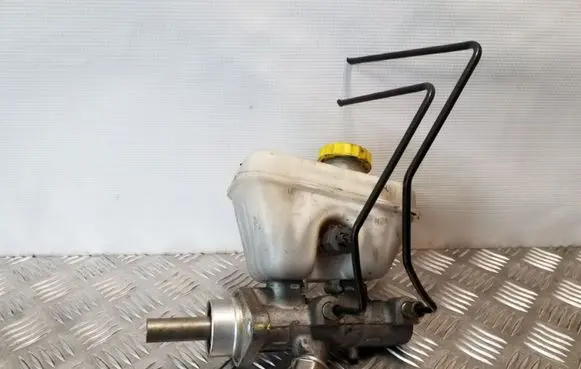 Jeep Grand Cherokee (WK) Master brake cylinder