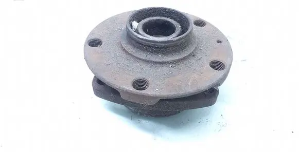 Audi A4 S4 B7 8E 8H Front wheel hub