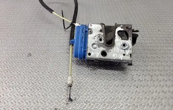 Audi A4 S4 B5 8D Rear door lock